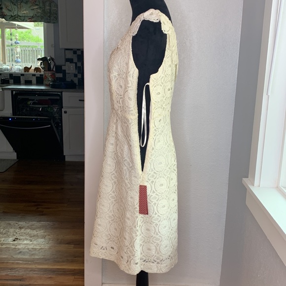 Cream Lace One Shoulder Dress - Picture 4 of 8